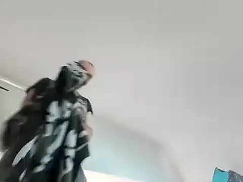 Snapshot of DrbigdickUK chatting on 01/02/25, 11:20 DrbigdickUK online show from 01/02/25, 11:20