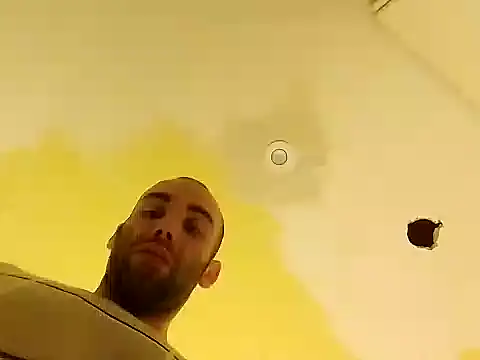 Snapshot of DrbigdickUK chatting on 01/04/25, 10:24 DrbigdickUK online show from 01/04/25, 10:24