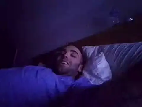 Snapshot of DrbigdickUK chatting on 01/05/25, 01:35 DrbigdickUK online show from 01/05/25, 01:35