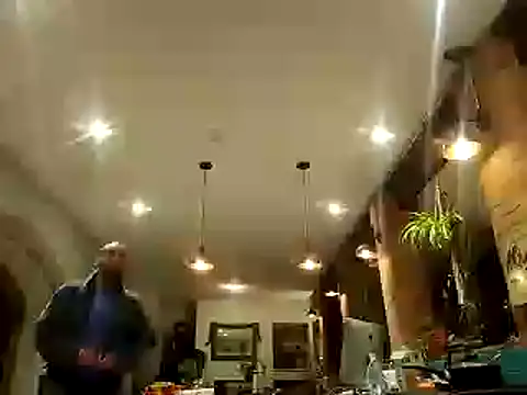 Snapshot of DrbigdickUK chatting on 01/06/25, 06:10 DrbigdickUK online show from 01/06/25, 06:10