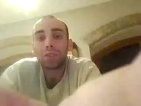 Snapshot of DrbigdickUK chatting on 01/12/25, 10:12 DrbigdickUK online show from 01/12/25, 10:12