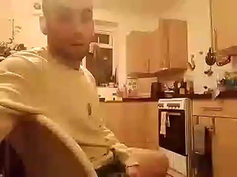 Snapshot of DrbigdickUK chatting on 02/05/25, 07:53 DrbigdickUK online show from 02/05/25, 07:53