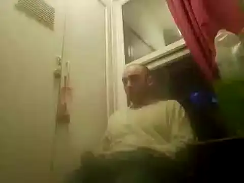 Snapshot of DrbigdickUK chatting on 03/02/25, 07:45 DrbigdickUK online show from 03/02/25, 07:45