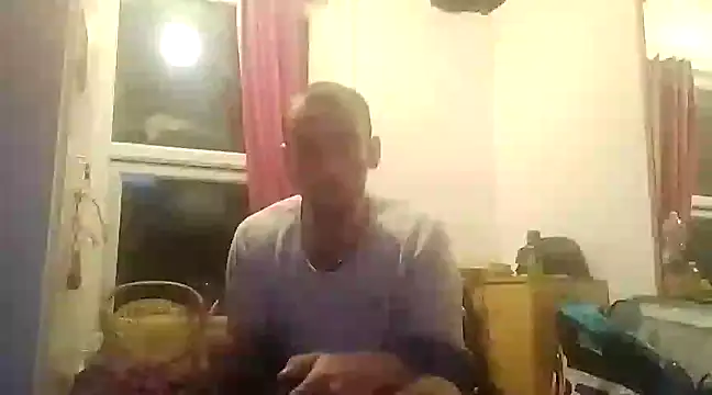 Snapshot of DrbigdickUK chatting on 03/22/25, 10:15 DrbigdickUK online show from 03/22/25, 10:15