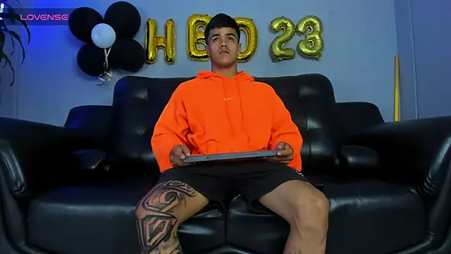 Rob saenz  online show from 09/13/25, 02:39