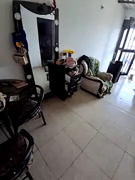 Snapshot of leoytessa_10 chatting on 02/19/25, 01:28 leoytessa 10 online show from 02/19/25, 01:28