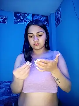 Nahiara velez online show from 11/25/25, 11:38