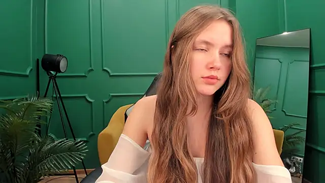 MaryannSoftt online show from 01/12/25, 06:38