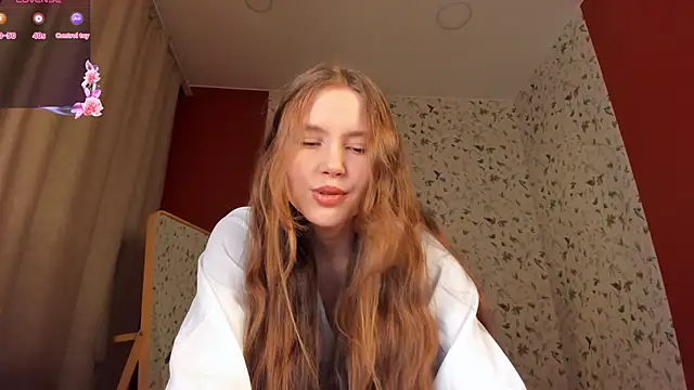 MaryannSoftt online show from 11/28/25, 04:20