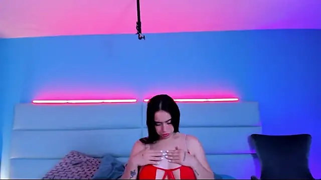 Snapshot of SophieRoyals chatting on 12/24/24, 01:28 SophieRoyals online show from 12/24/24, 01:28