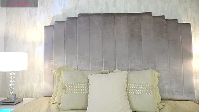 ashlyestone online show from 01/28/25, 02:43