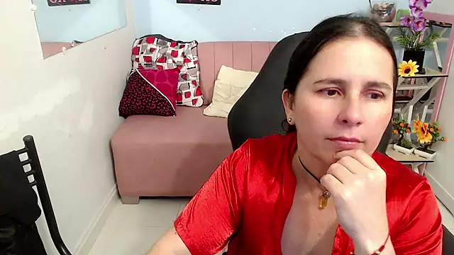 victoria jones online show from 10/22/25, 06:40