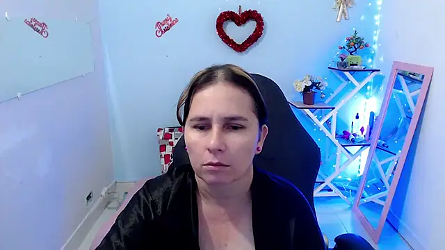 victoria jones online show from 02/19/26, 02:46