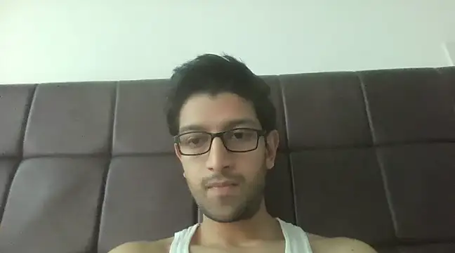 Snapshot of arjun_077 chatting on 12/22/24, 11:44 arjun 077 online show from 12/22/24, 11:44