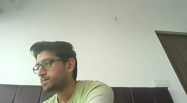 Snapshot of arjun_077 chatting on 12/23/24, 10:42 arjun 077 online show from 12/23/24, 10:42