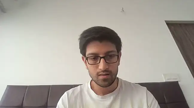 Snapshot of arjun_077 chatting on 12/26/24, 11:10 arjun 077 online show from 12/26/24, 11:10