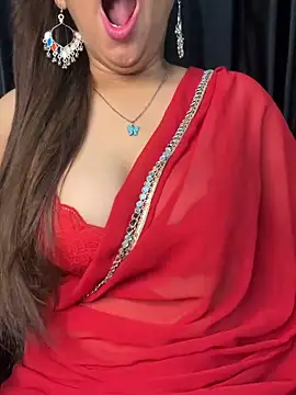 Snapshot of Diya_Chopra chatting on 06/07/26, 03:54 Diya Chopra online show from 06/07/26, 03:54