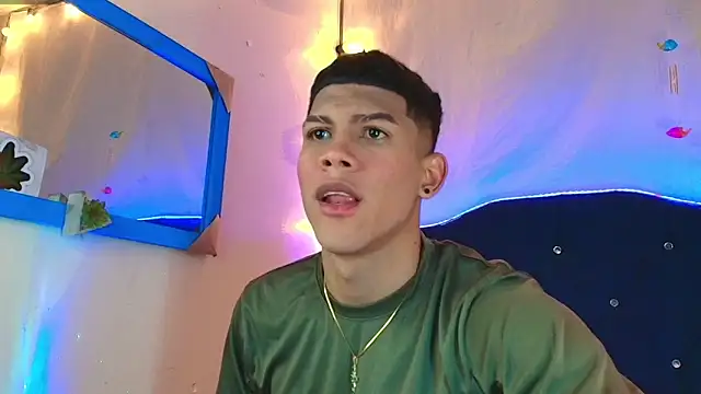 Damian latinxxx online show from 02/13/25, 03:29