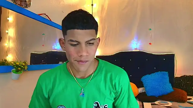 Damian latinxxx online show from 02/14/25, 03:11