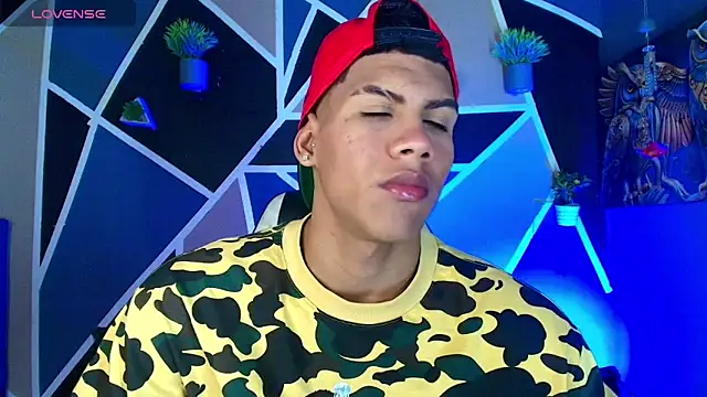 Damian latinxxx online show from 02/20/25, 02:18