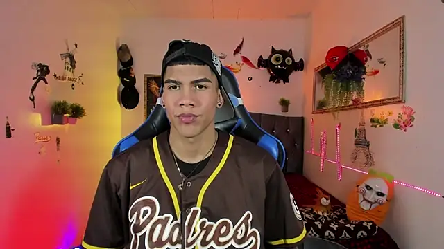 Damian latinxxx online show from 11/02/25, 03:09