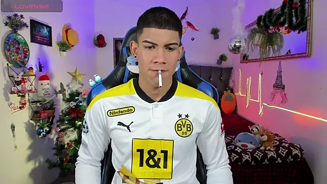 Damian latinxxx online show from 12/01/25, 03:11