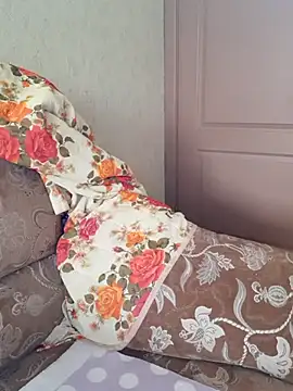 IsabellaBoni online show from 03/18/25, 07:19