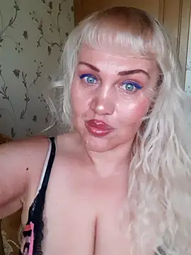 IsabellaBoni online show from 10/11/25, 06:12