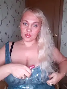 IsabellaBoni online show from 12/19/25, 07:15