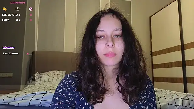 Snapshot of Agatha_Sade chatting on 02/10/25, 03:32 Agatha Sade online show from 02/10/25, 03:32