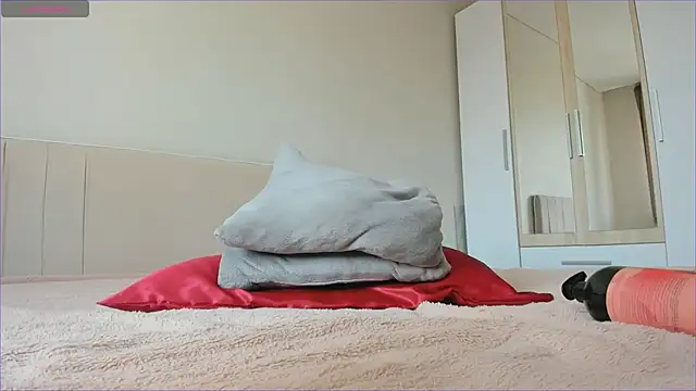 sweety vikky online show from 03/05/25, 04:02