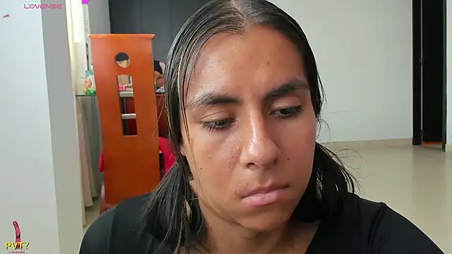 Kamilasalazar online show from 02/15/25, 06:01