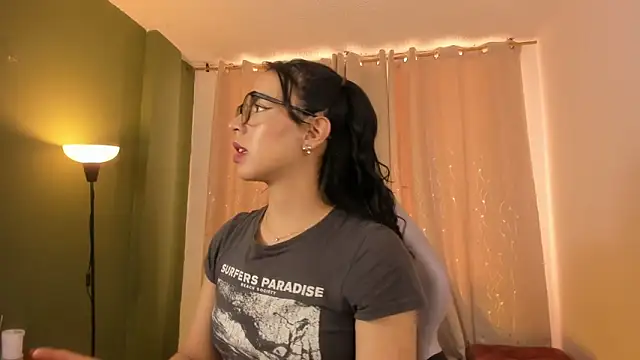 Snapshot of Zara_dulce chatting on 03/17/26, 02:53 Zara dulce online show from 03/17/26, 02:53