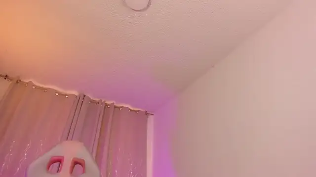 Snapshot of Zara_dulce chatting on 03/20/26, 11:59 Zara dulce online show from 03/20/26, 11:59