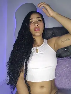 Snapshot of jaderossxx chatting on 06/22/26, 03:36 jaderossxx online show from 06/22/26, 03:36