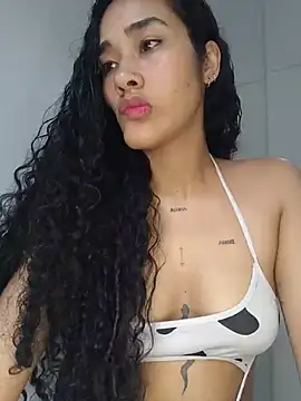 Snapshot of jaderossxx chatting on 07/04/26, 04:13 jaderossxx online show from 07/04/26, 04:13