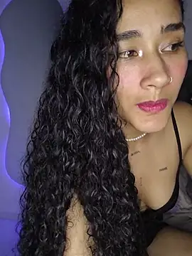 Snapshot of jaderossxx chatting on 07/16/26, 02:06 jaderossxx online show from 07/16/26, 02:06