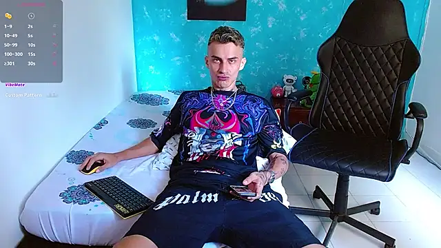 bray hotboy777 online show from 12/01/24, 04:29