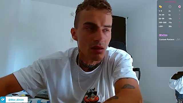 Snapshot of bray_hotboy777 chatting on 05/14/26, 03:30 bray hotboy777 online show from 05/14/26, 03:30