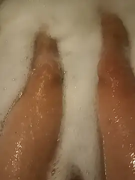 Snapshot of franko1987 chatting on 01/11/25, 04:25 franko1987 online show from 01/11/25, 04:25