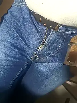 Snapshot of franko1987 chatting on 02/04/25, 05:31 franko1987 online show from 02/04/25, 05:31