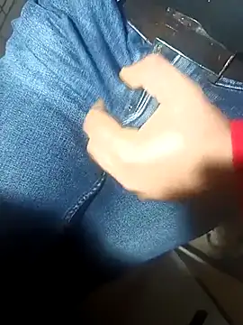 Snapshot of franko1987 chatting on 02/26/25, 05:09 franko1987 online show from 02/26/25, 05:09