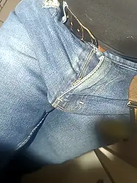 Snapshot of franko1987 chatting on 03/09/25, 05:33 franko1987 online show from 03/09/25, 05:33