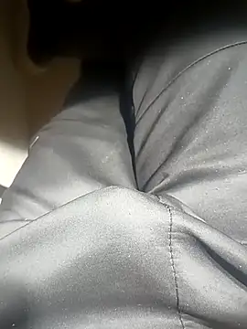 Snapshot of franko1987 chatting on 03/15/25, 03:06 franko1987 online show from 03/15/25, 03:06