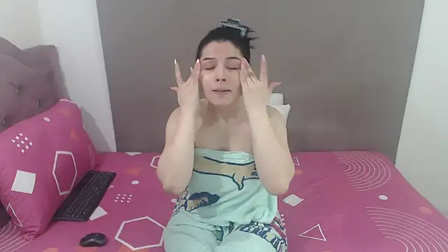 Snapshot of kimberlyjamexxx chatting on 07/22/26, 02:14 kimberlyjamexxx online show from 07/22/26, 02:14