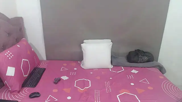 Snapshot of kimberlyjamexxx chatting on 07/30/26, 03:05 kimberlyjamexxx online show from 07/30/26, 03:05