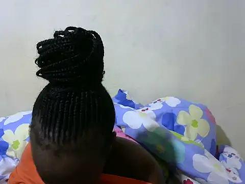 Snapshot of Thicky_kyla chatting on 04/20/26, 07:26 Thicky kyla online show from 04/20/26, 07:26