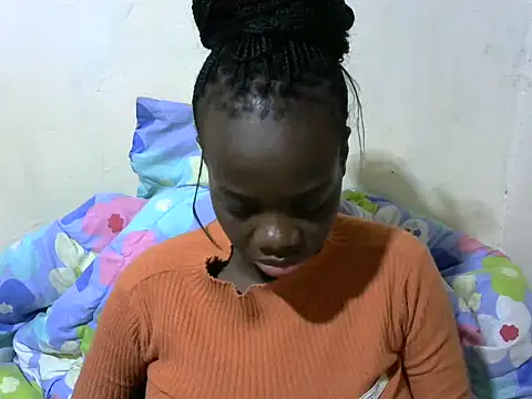 Snapshot of Thicky_kyla chatting on 07/17/26, 10:25 Thicky kyla online show from 07/17/26, 10:25