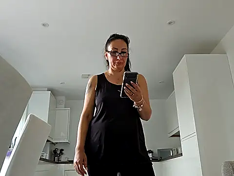 Misscorpion69 online show from 10/13/25, 12:05