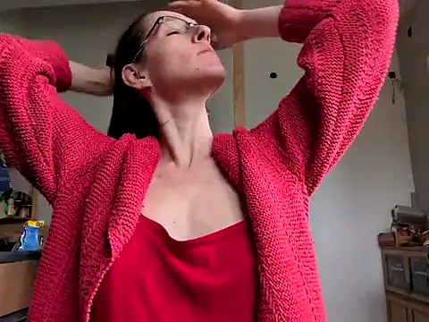 Milky hairy mommy online show from 02/13/25, 07:35